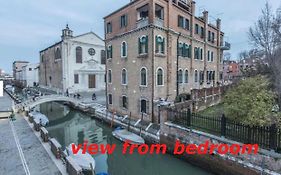 Susy Biennale Apartment - Canal View&Garden